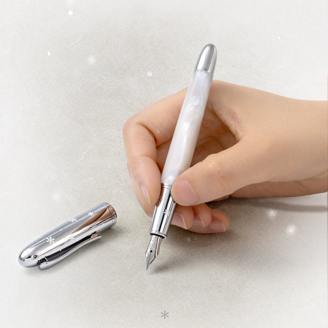 Snowfall Pearl Fountain Pen – White & Silver